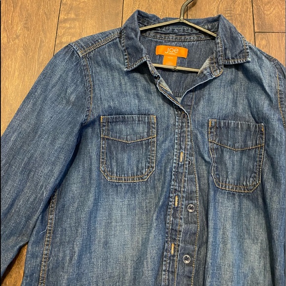 Joe Fresh ladies button up jean blouse - Picture 2 of 3